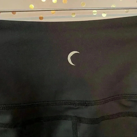 Zyia Black Cropped - Picture 9 of 11